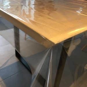 Klar gennemsigtig voksdug bredde 200 cm, fra textilogvoksdug.dk